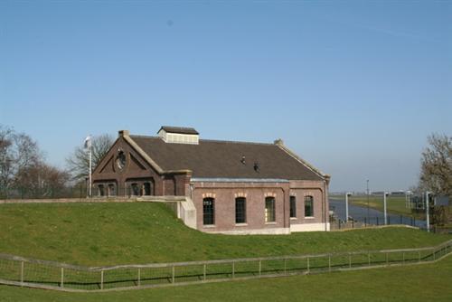 Wandeling langs plassen en dijken