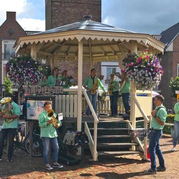 19 september Fuikenlichters tijdens de markt